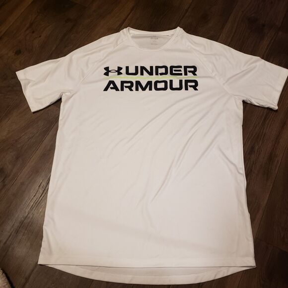 Under Armour White Dri-Fit Short Sleeve Men's Pullover Shirt Sz M - Picture 1 of 5